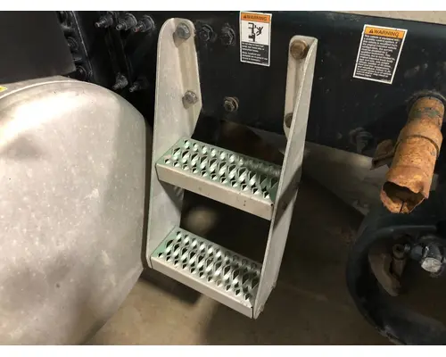 Peterbilt 579 Engine Brackets, Misc.