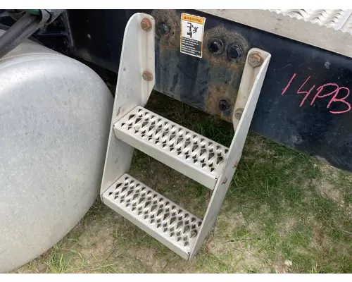 Peterbilt 579 Engine Brackets, Misc.