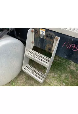 Peterbilt 579 Engine Brackets, Misc.