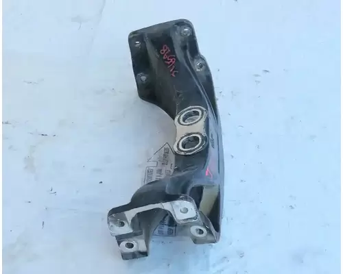 Peterbilt 579 Engine Mounts