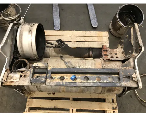 Peterbilt 579 Exhaust DPF Assembly