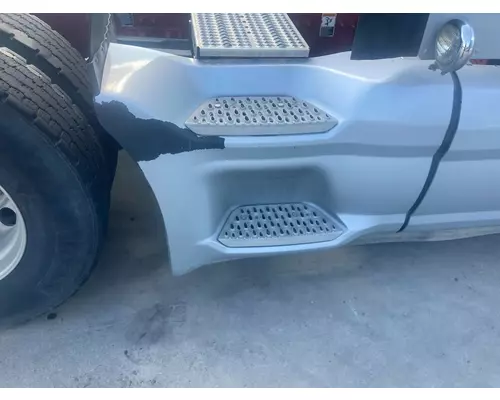 Peterbilt 579 Fairing (Side)