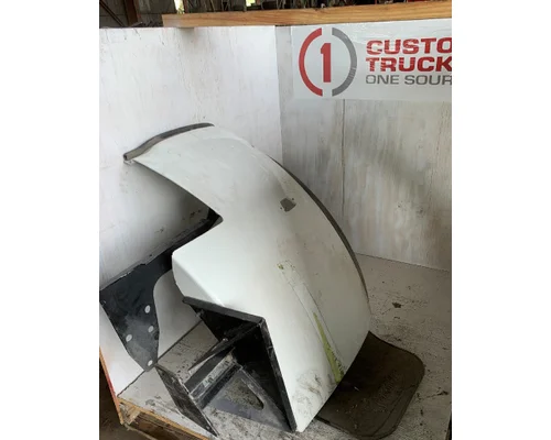 Fender PETERBILT 579 Custom Truck One Source