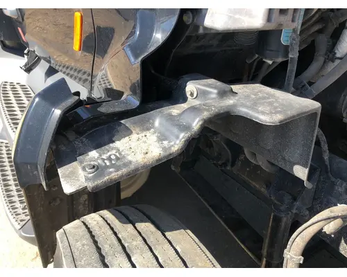 Peterbilt 579 Fender