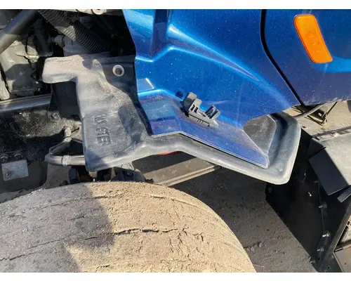 Peterbilt 579 Fender