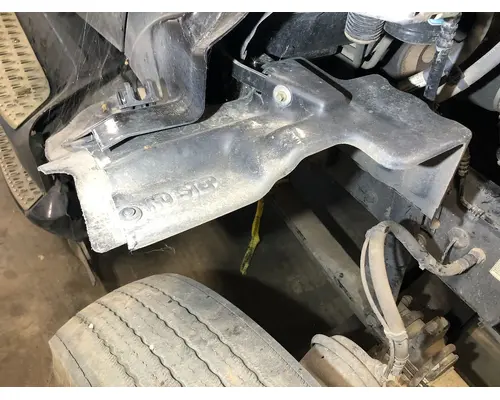 Peterbilt 579 Fender