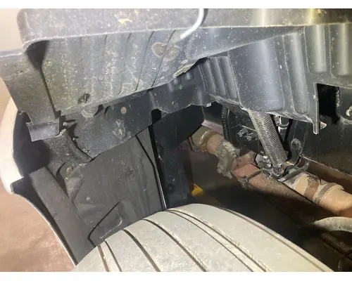 Peterbilt 579 Fender