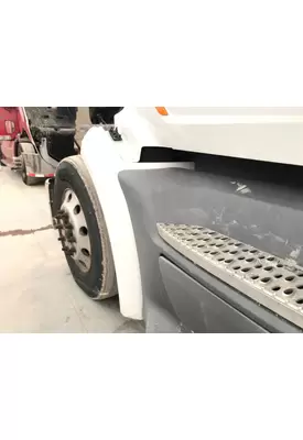 Peterbilt 579 Fender