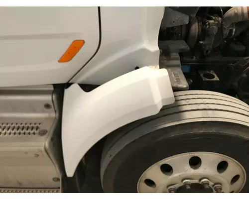 Peterbilt 579 Fender