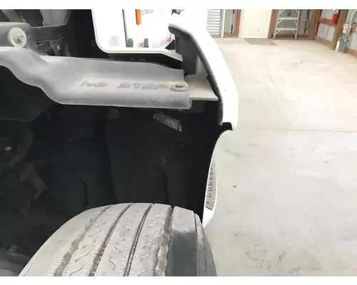 Peterbilt 579 Fender