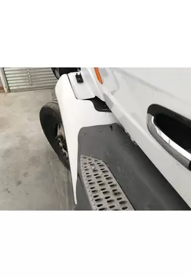 Peterbilt 579 Fender
