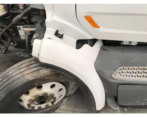 Peterbilt 579 Fender