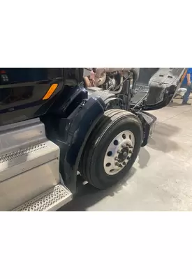 Peterbilt 579 Fender