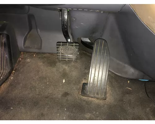 Peterbilt 579 Foot Control , Pedal