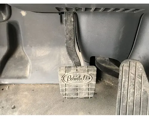 Peterbilt 579 Foot Control Pedal (all floor pedals)