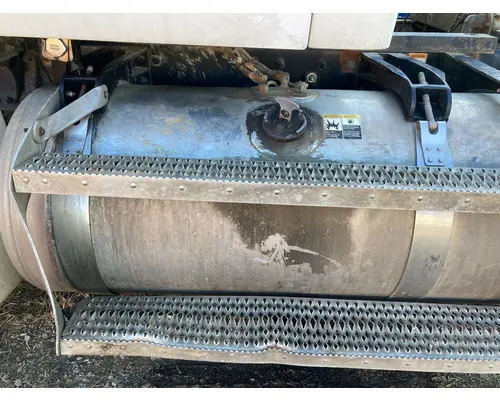 Peterbilt 579 Fuel Tank Strap