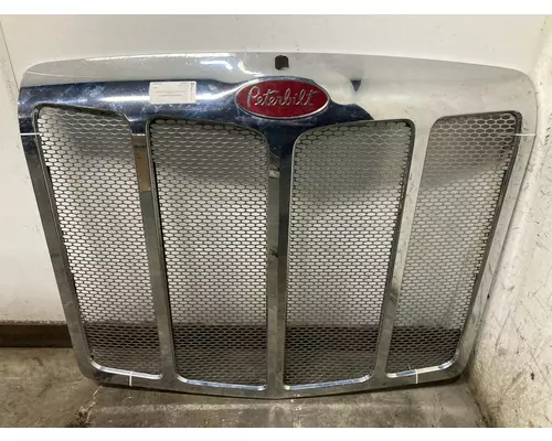 Peterbilt 579 Grille