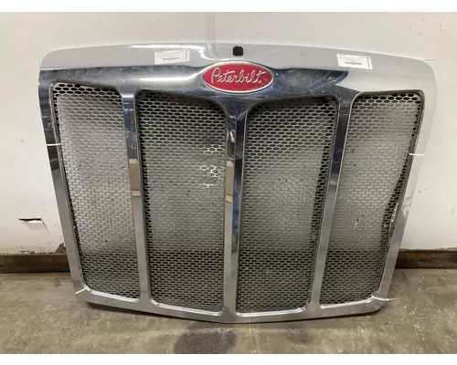 Peterbilt 579 Grille