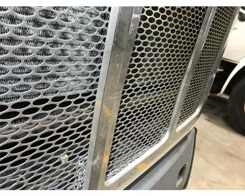 Peterbilt 579 Grille