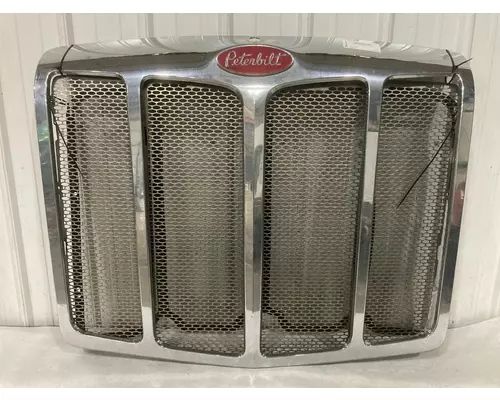 Peterbilt 579 Grille