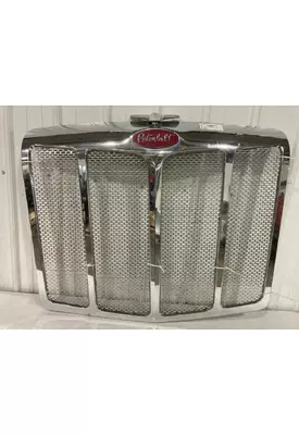 Peterbilt 579 Grille