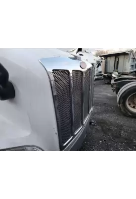 Peterbilt 579 Grille