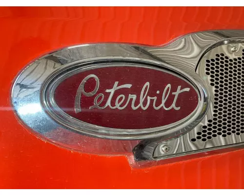 Peterbilt 579 Hood Emblem
