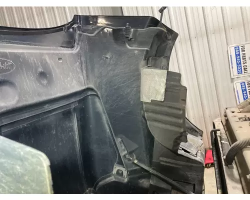 Peterbilt 579 Hood Hinge