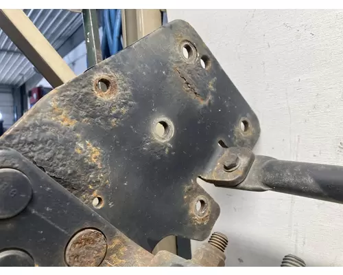 Peterbilt 579 Hood Hinge