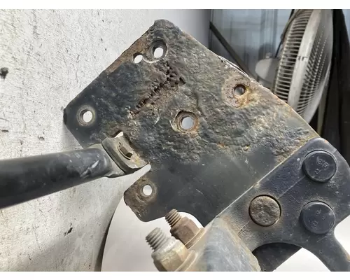 Peterbilt 579 Hood Hinge