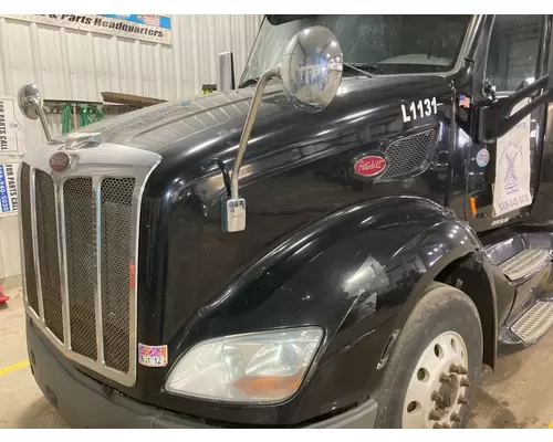 Peterbilt 579 Hood Hinge