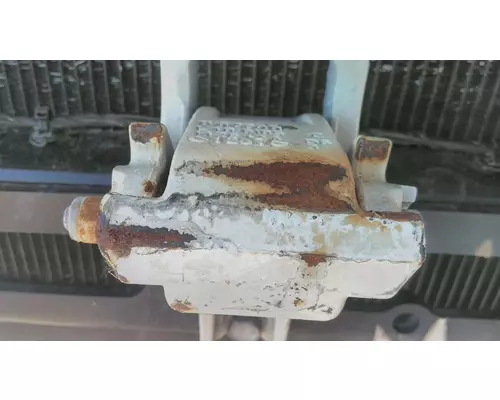Hood Hinge PETERBILT 579 LKQ Heavy Truck - Goodys