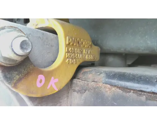 Hood Hinge PETERBILT 579 LKQ Heavy Truck - Goodys