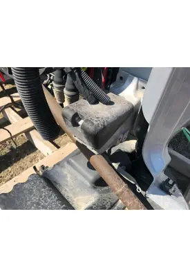 Peterbilt 579 Hood Rest