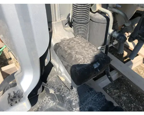 Peterbilt 579 Hood Rest