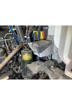 Peterbilt 579 Hood Rest