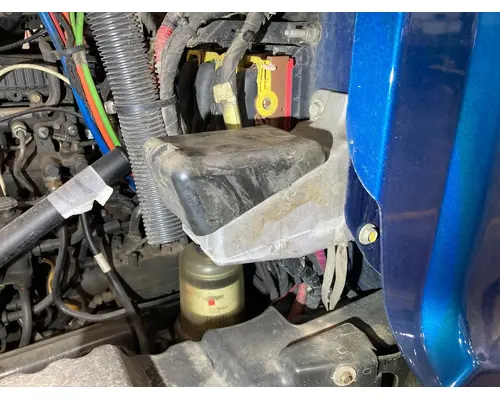 Peterbilt 579 Hood Rest