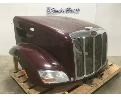 Peterbilt 579 Hood