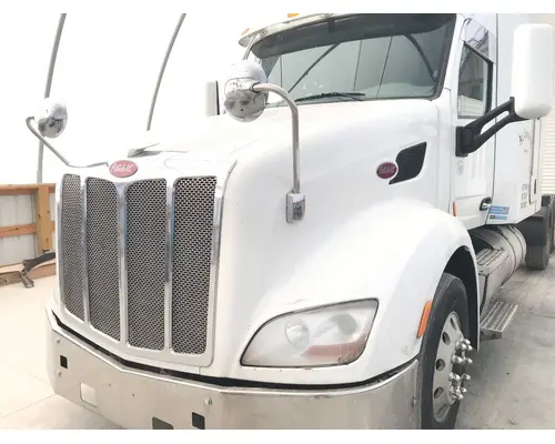 Peterbilt 579 Hood