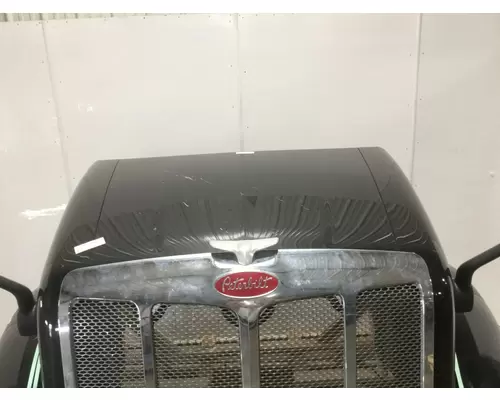 Peterbilt 579 Hood