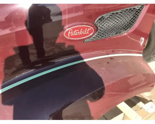 Peterbilt 579 Hood