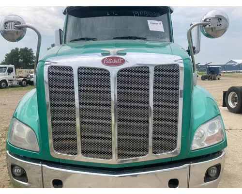 Peterbilt 579 Hood