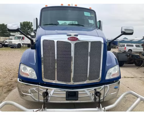 Peterbilt 579 Hood