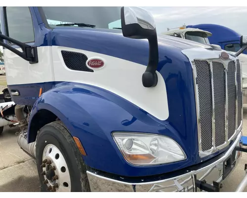 Peterbilt 579 Hood