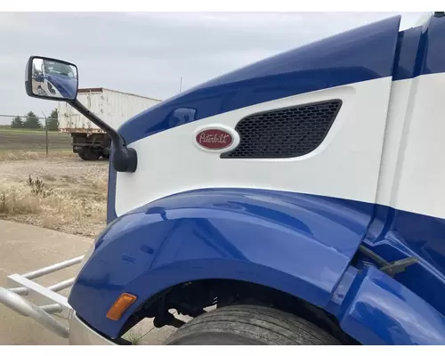 Peterbilt 579 Hood