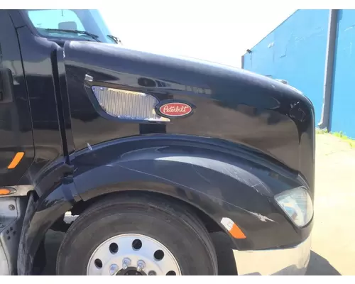 Peterbilt 579 Hood