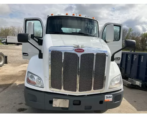 Peterbilt 579 Hood