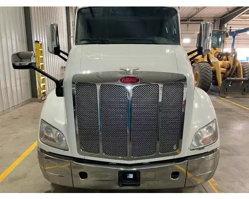 Peterbilt 579 Hood