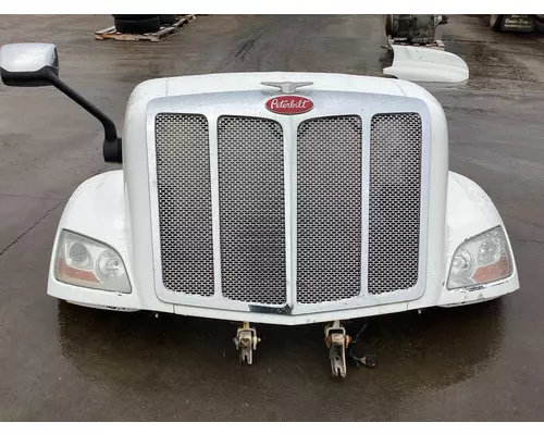 Peterbilt 579 Hood