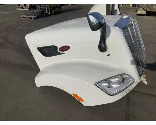 Peterbilt 579 Hood